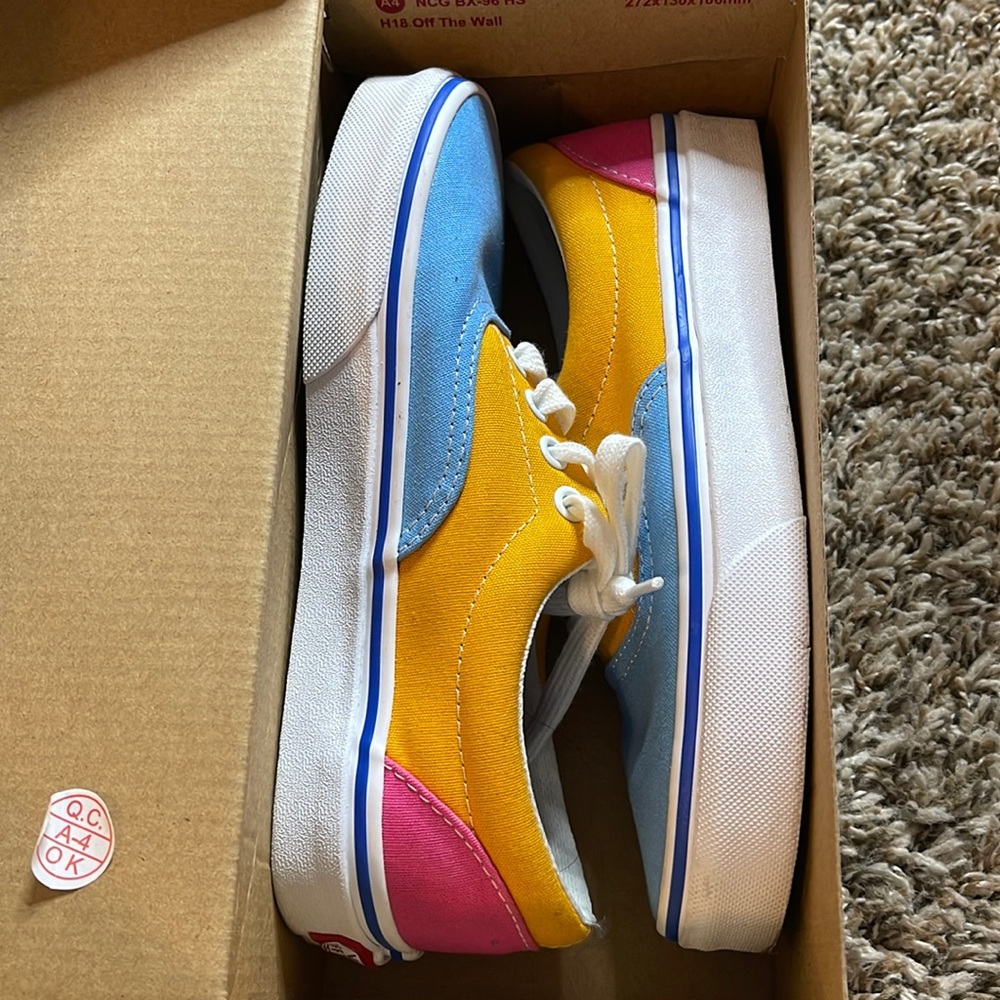 Color way vans size 5